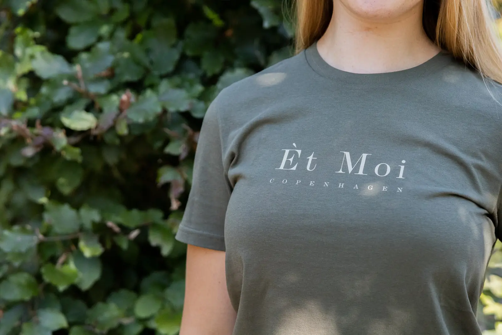 Ét Moi t-shirt i olivengrøn